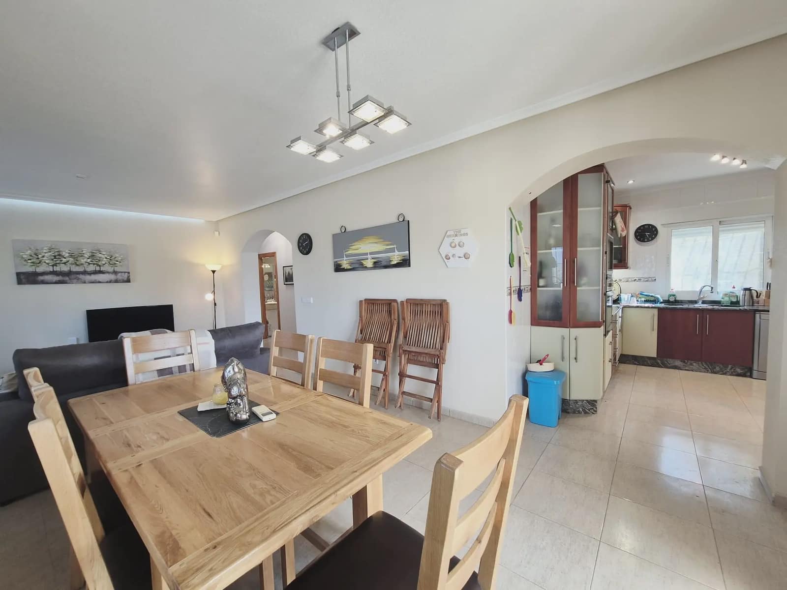 Chalet de 4 habitaciones en Murcia ciudad en venta con piscina - 299.000 € (Ref: 9812468)