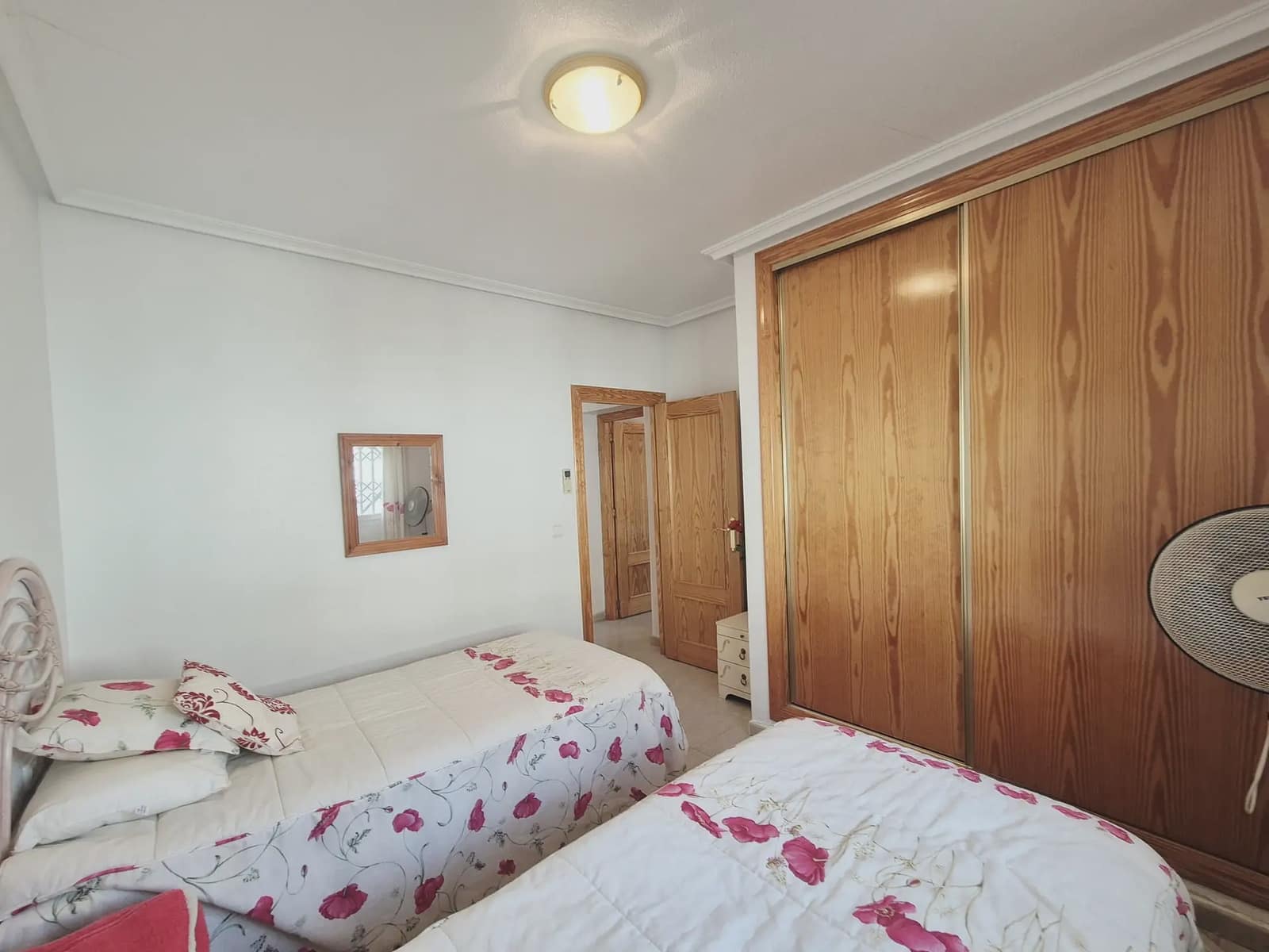 Chalet de 4 habitaciones en Murcia ciudad en venta con piscina - 299.000 € (Ref: 9812468)