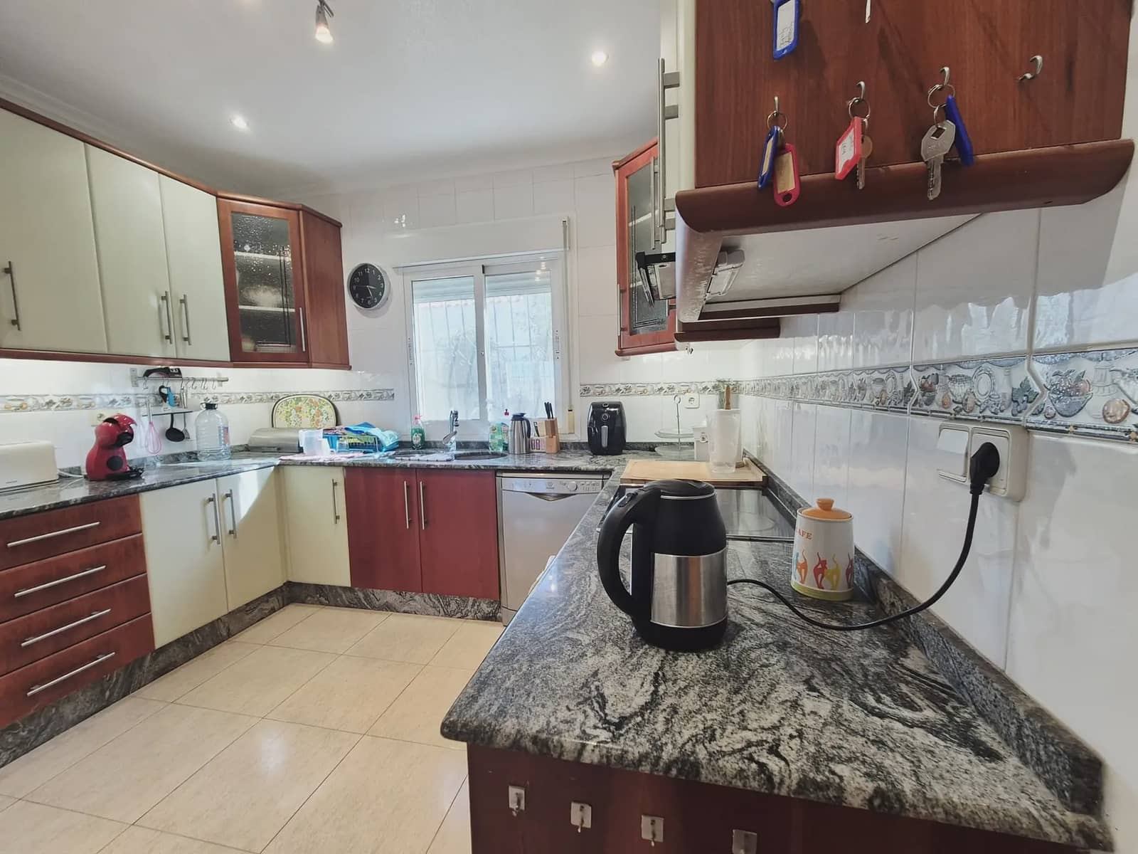Chalet de 4 habitaciones en Murcia ciudad en venta con piscina - 299.000 € (Ref: 9812468)
