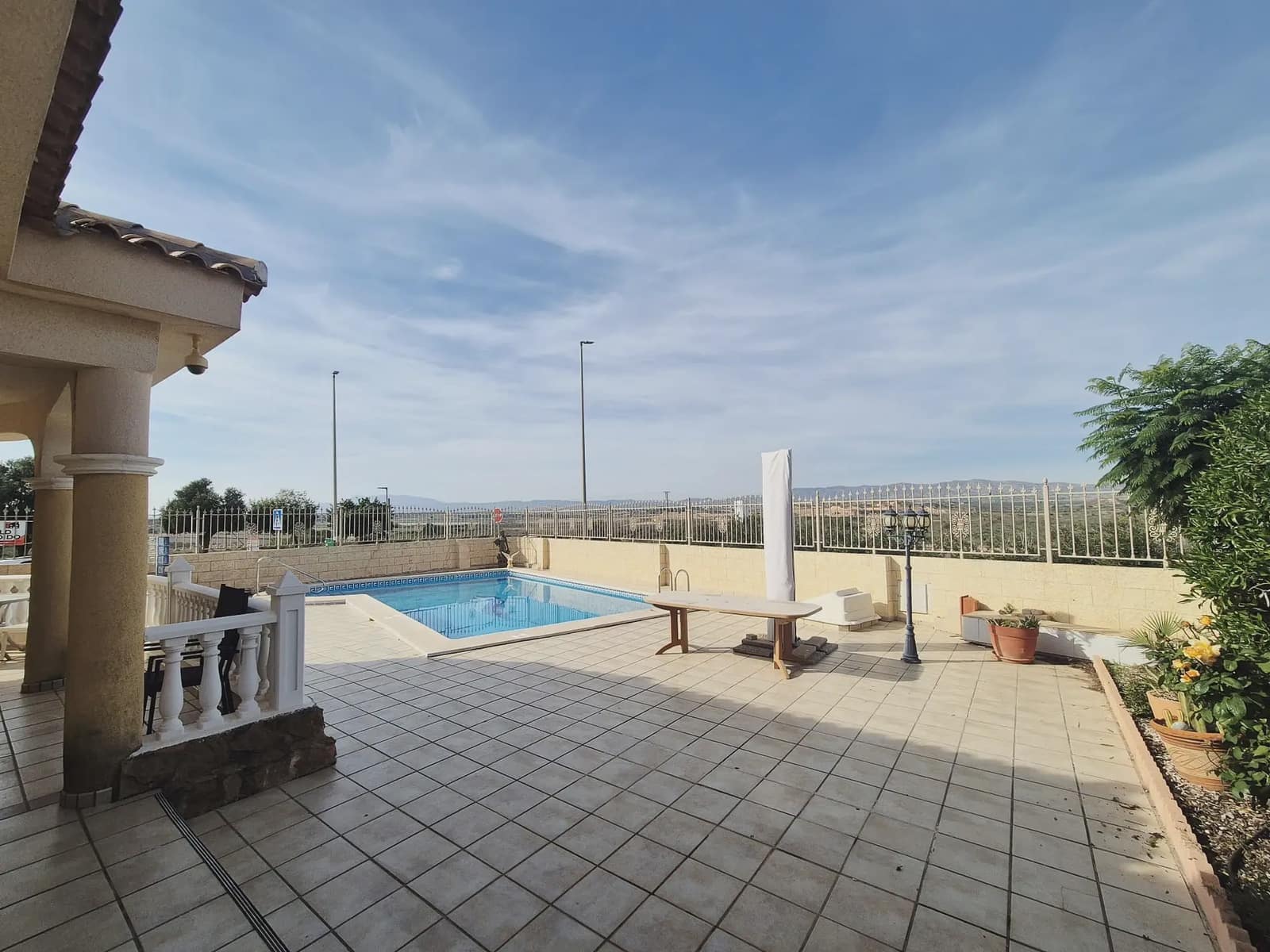 Chalet de 4 habitaciones en Murcia ciudad en venta con piscina - 299.000 € (Ref: 9812468)