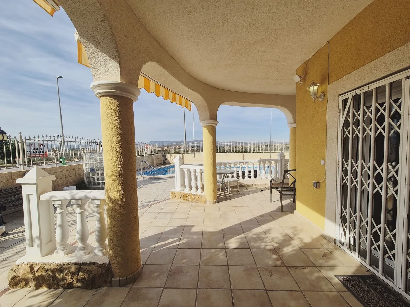 Chalet de 4 habitaciones en Murcia ciudad en venta con piscina - 299.000 € (Ref: 9812468)