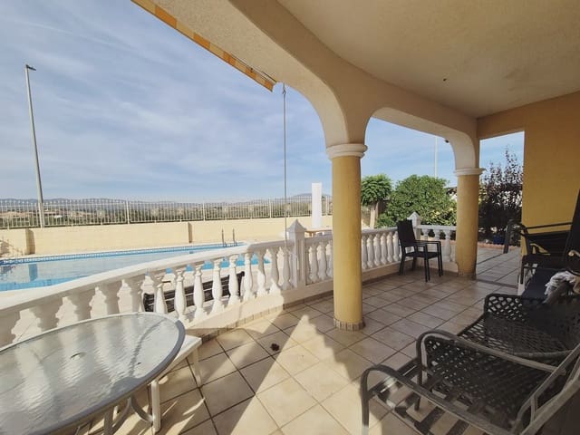 Chalet de 4 habitaciones en Murcia ciudad en venta con piscina - 299.000 € (Ref: 9812468)