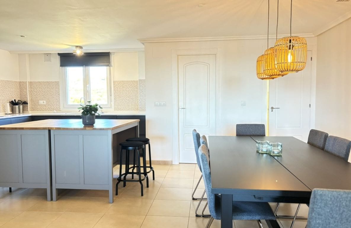 3 soveværelse Lejlighed til salg i Banos y Mendigo med swimmingpool garage - € 229.500 (Ref: 9815056)