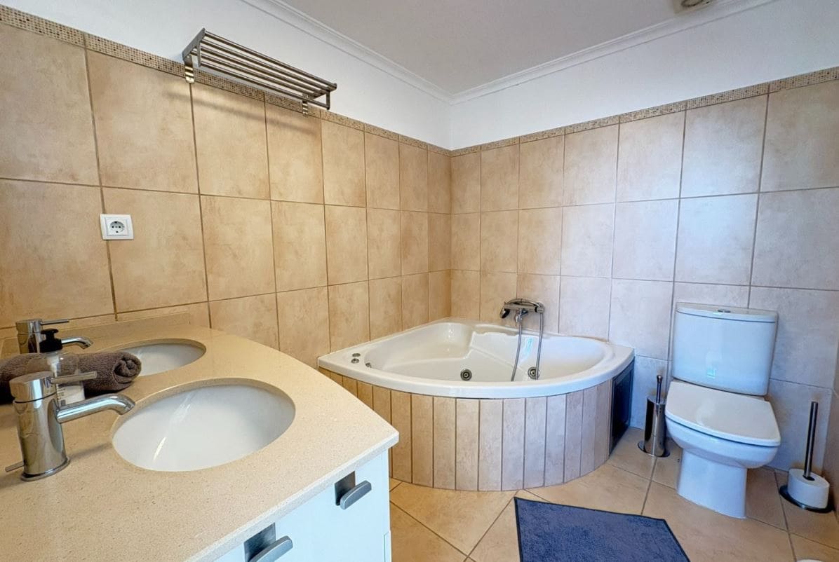 3 soveværelse Lejlighed til salg i Banos y Mendigo med swimmingpool garage - € 229.500 (Ref: 9815056)