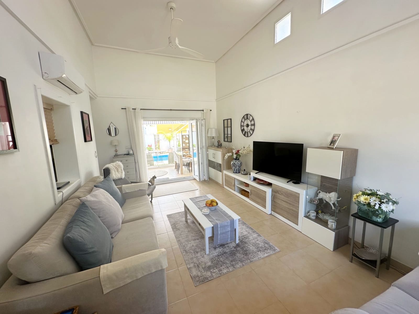 2 bedroom Villa for sale in Mar Menor Golf Resort - € 310,000 (Ref: 9834601)