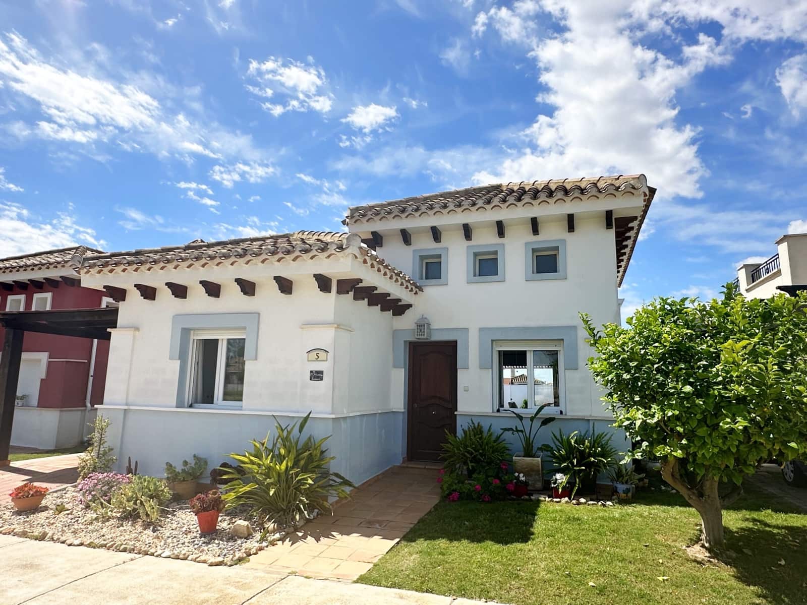 2 bedroom Villa for sale in Mar Menor Golf Resort - € 310,000 (Ref: 9834601)
