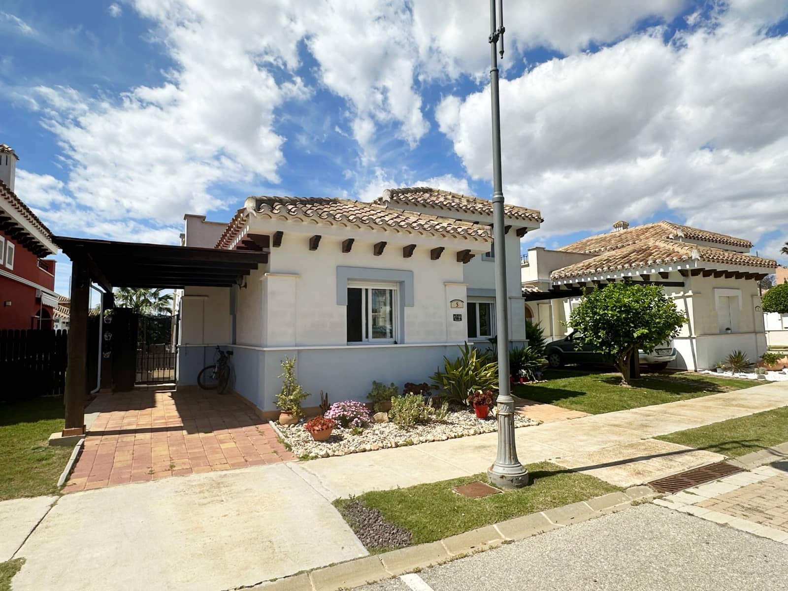 2 bedroom Villa for sale in Mar Menor Golf Resort - € 310,000 (Ref: 9834601)