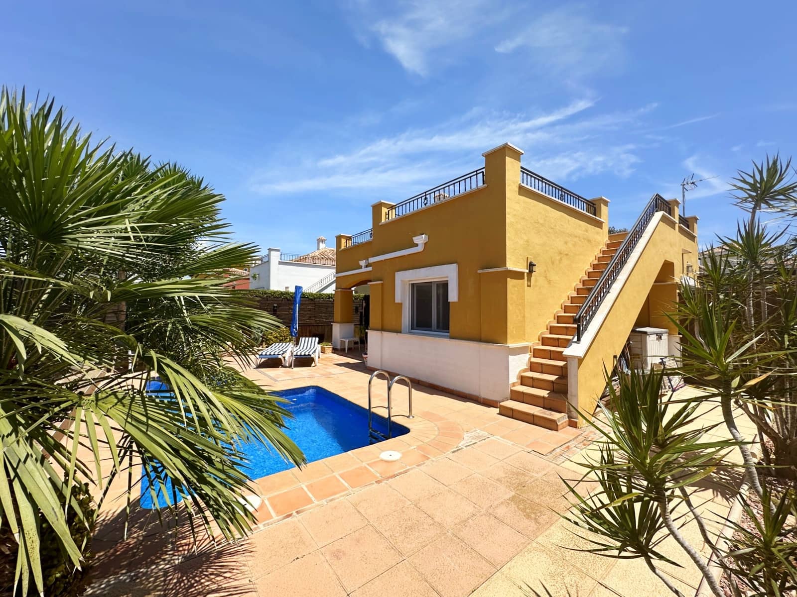 2 bedroom Villa for sale in Mar Menor Golf Resort with pool - € 265,000 (Ref: 9841608)