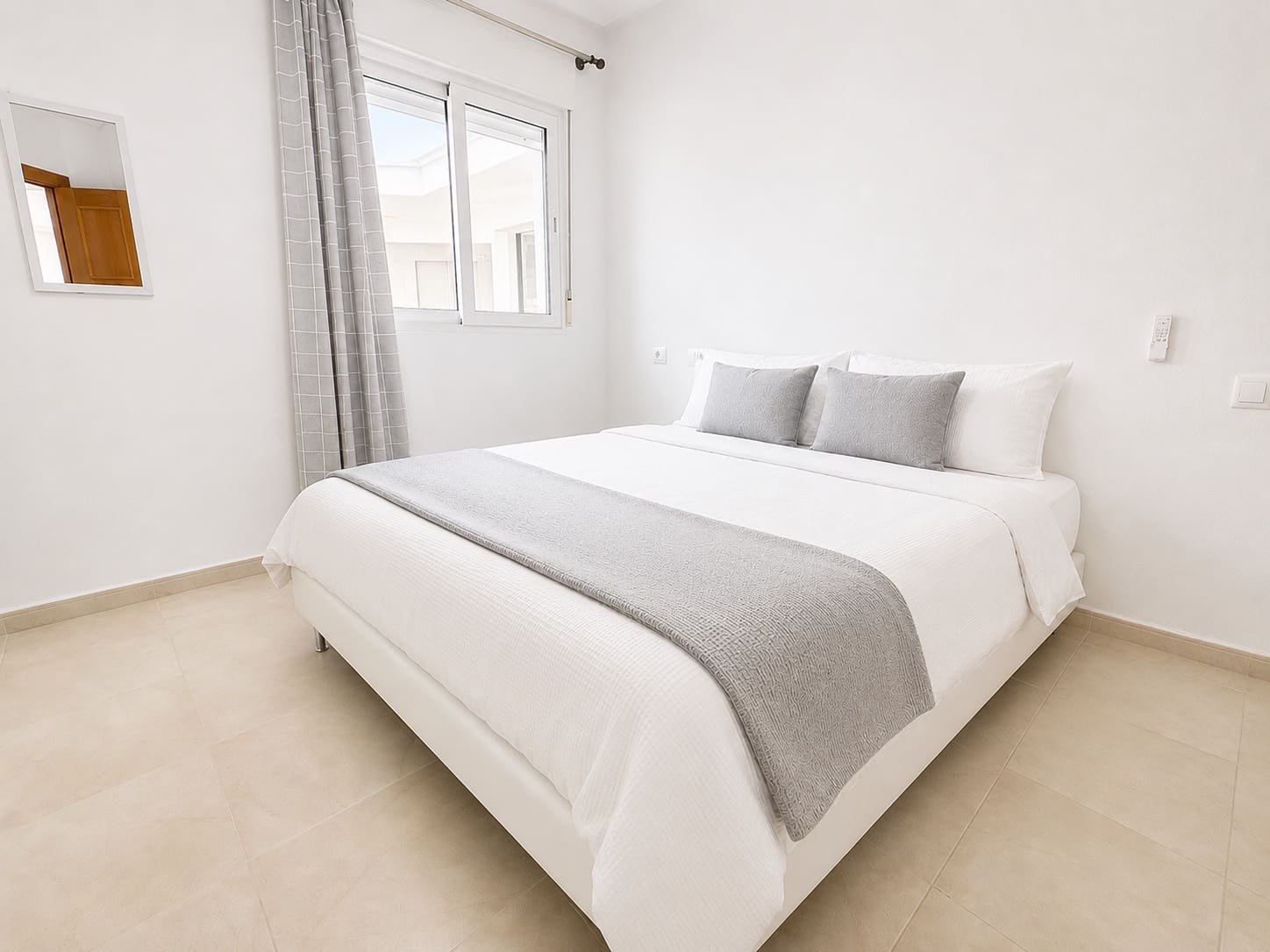 2 soveværelse Lejlighed til salg i La Torre Golf Resort med swimmingpool - € 165.000 (Ref: 9844019)