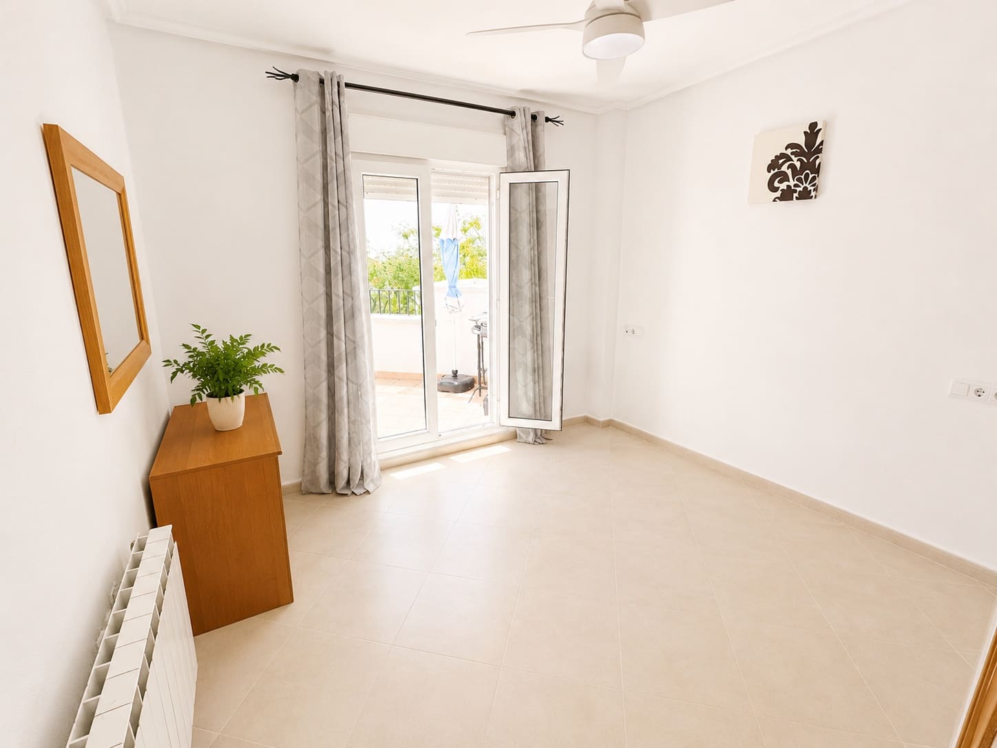 2 soveværelse Lejlighed til salg i La Torre Golf Resort med swimmingpool - € 165.000 (Ref: 9844019)