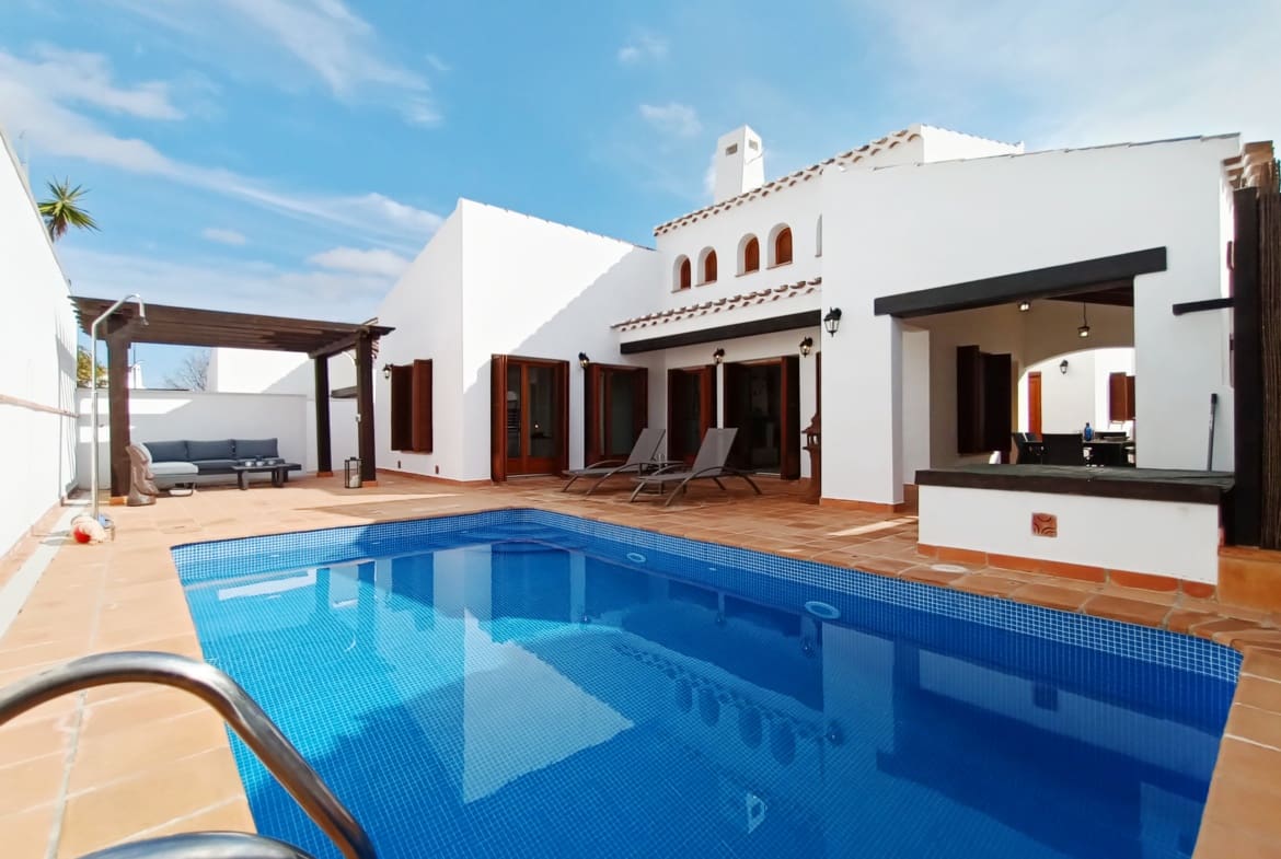 3 bedroom Villa for sale in El Valle Golf Resort with pool - € 389,000 (Ref: 9850416)