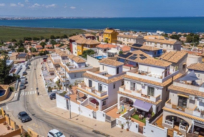 2 bedroom Townhouse for sale in Murcia city with pool - € 147,500 (Ref: 9909475)