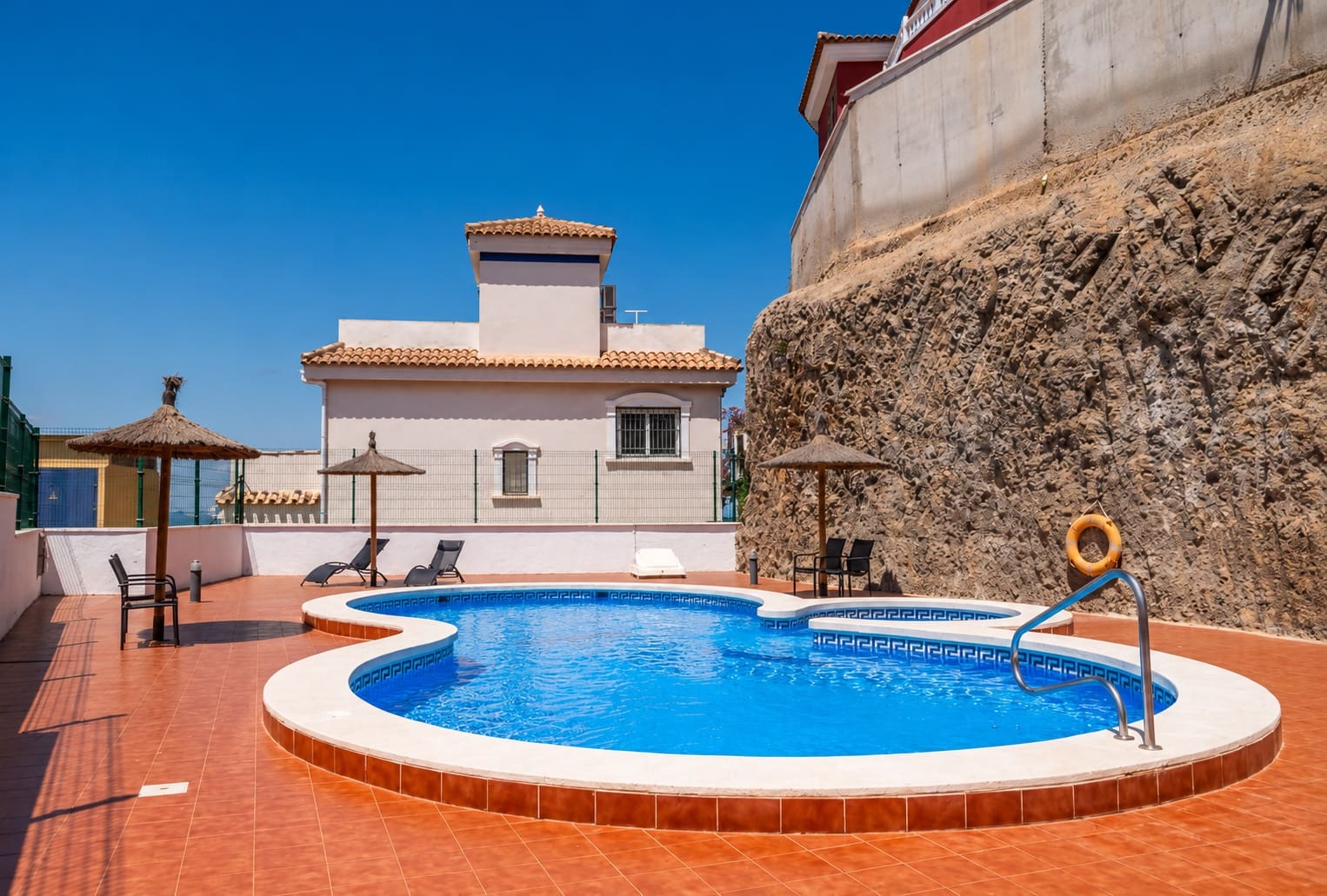 2 bedroom Townhouse for sale in Murcia city with pool - € 147,500 (Ref: 9909475)