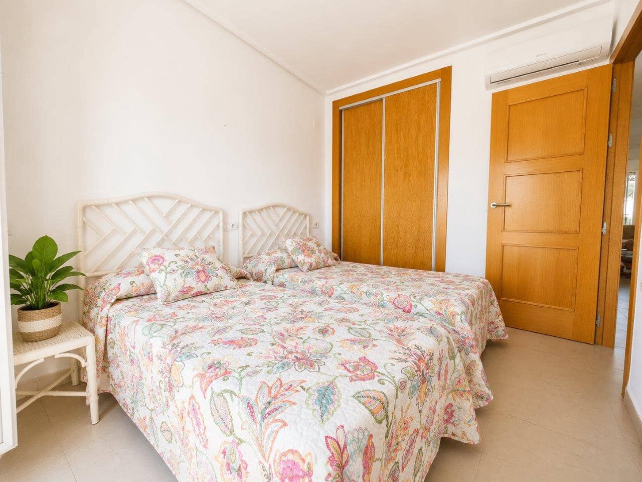 2 bedroom Apartment for sale in Murcia city with pool - € 149,999 (Ref: 9958447)