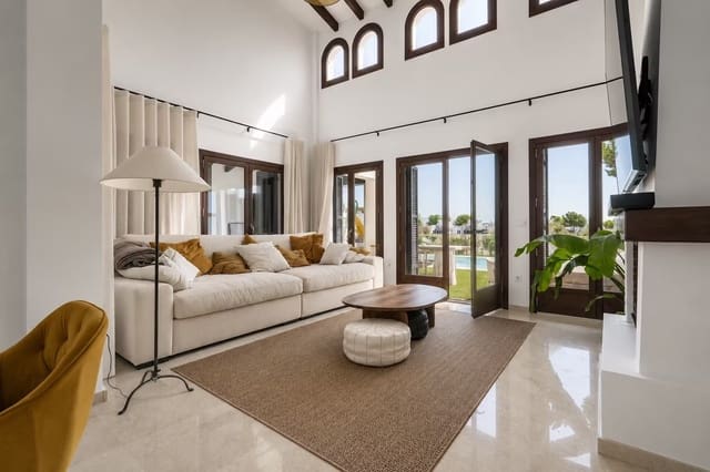 3 soveværelse Villa til salg i El Valle Golf Resort, Murcia by - € 520.000 (Ref: 9976327)