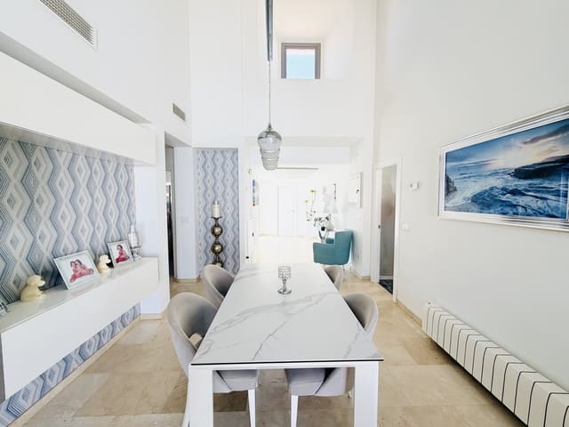 4 soveværelse Villa til salg i El Valle Golf Resort, Murcia by med swimmingpool - € 550.000 (Ref: 9976328)
