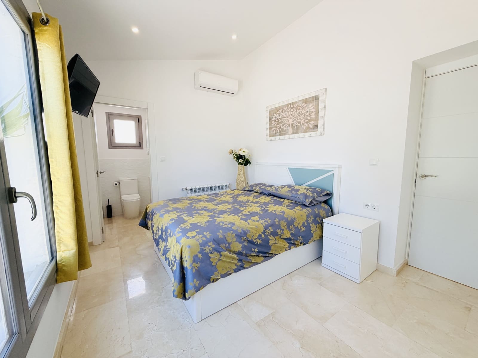 4 bedroom Villa for sale in El Valle Golf Resort with pool - € 550,000 (Ref: 9976328)