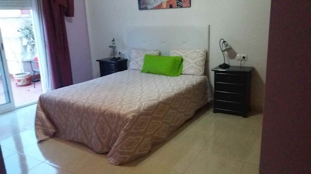 4 sovrum Lägenhet att hyra i Centro, Torrevieja - 1 500 € (Ref: 3866588)