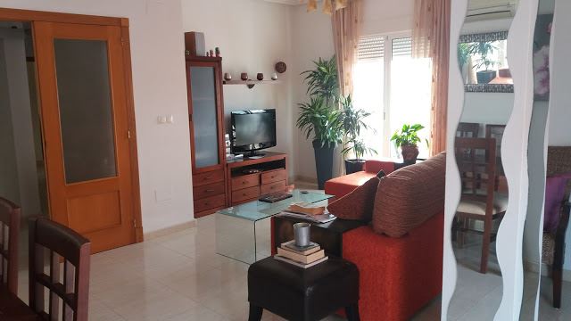 4 soveværelse Lejlighed til leje i Torrevieja - € 1.500 (Ref: 3866588)