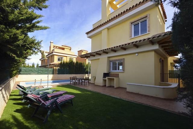 4 makuuhuone Huvila vuokrattavana paikassa La Zenia, Orihuela mukana uima-altaan - 1 400 € (Ref: 4923846)