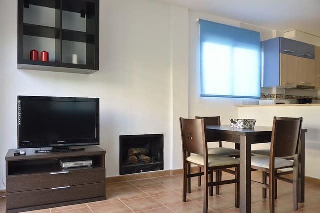 4 makuuhuone Huvila vuokrattavana paikassa La Zenia, Orihuela mukana uima-altaan - 1 400 € (Ref: 4923846)