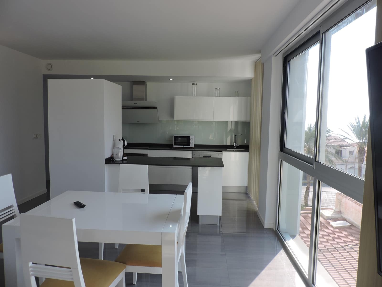 3 slaapkamer Appartement te huur in Guardamar del Segura met zwembad - € 1.500 (Ref: 4923916)