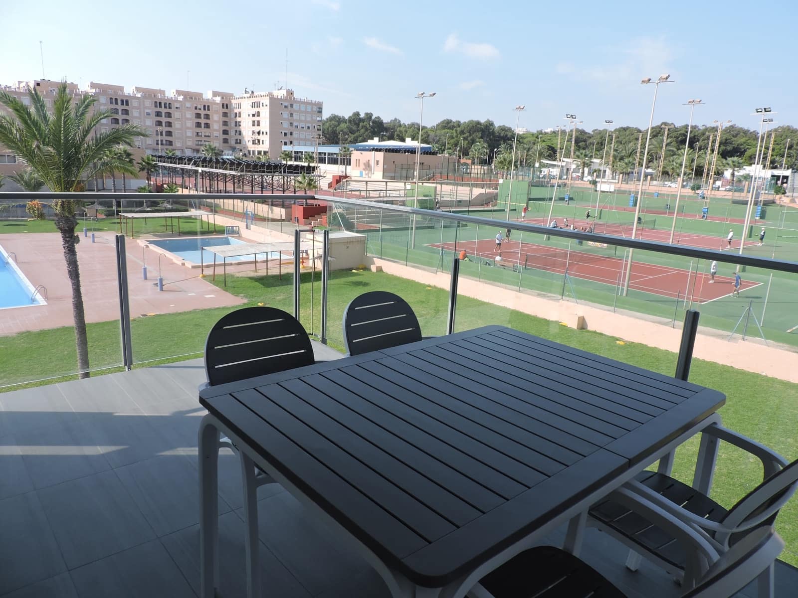 3 slaapkamer Appartement te huur in Guardamar del Segura met zwembad - € 1.500 (Ref: 4923916)