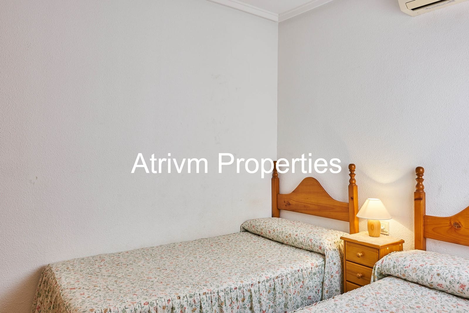 2 slaapkamer Villa te huur in Santa Pola - € 700 (Ref: 4924007)