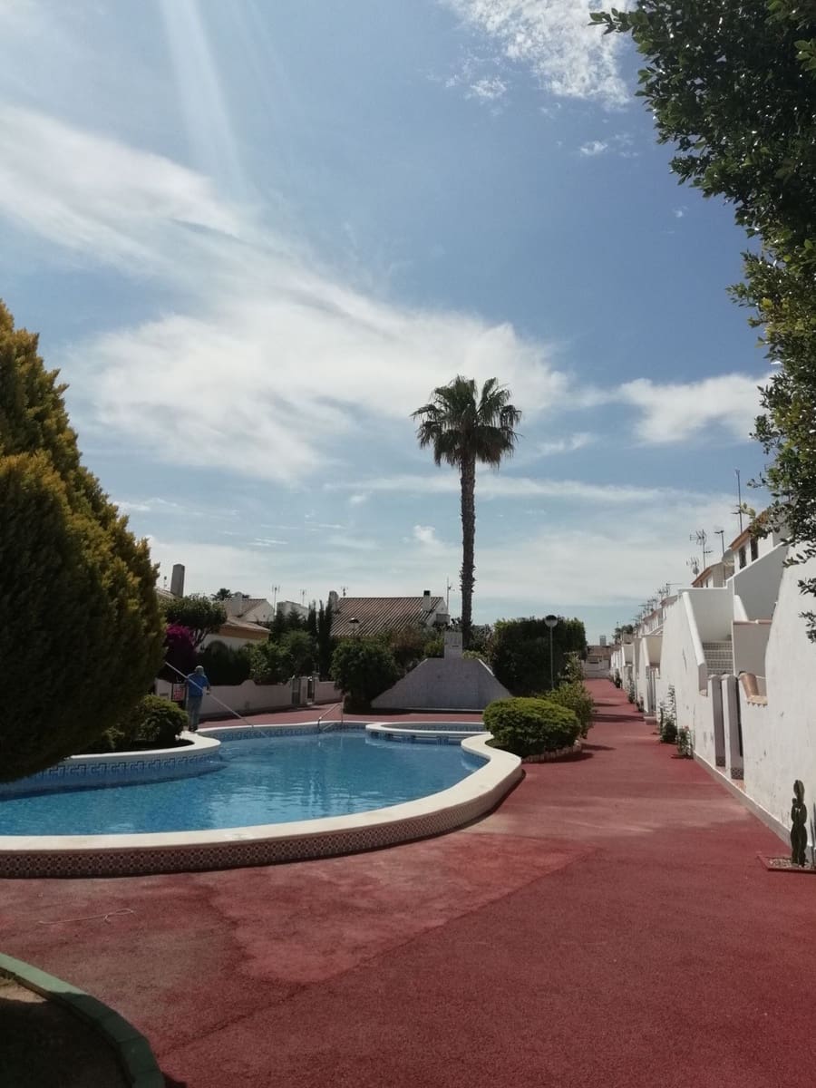 3 sypialnia Apartament do wynajęcia w Torre de la Horadada z basenem - 900 € (Ref: 4945959)