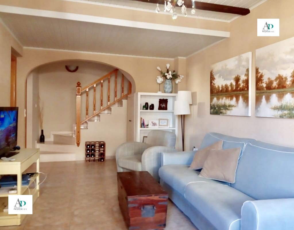 2 bedroom Villa for rent in Playa Flamenca with pool - € 900 (Ref: 4946002)