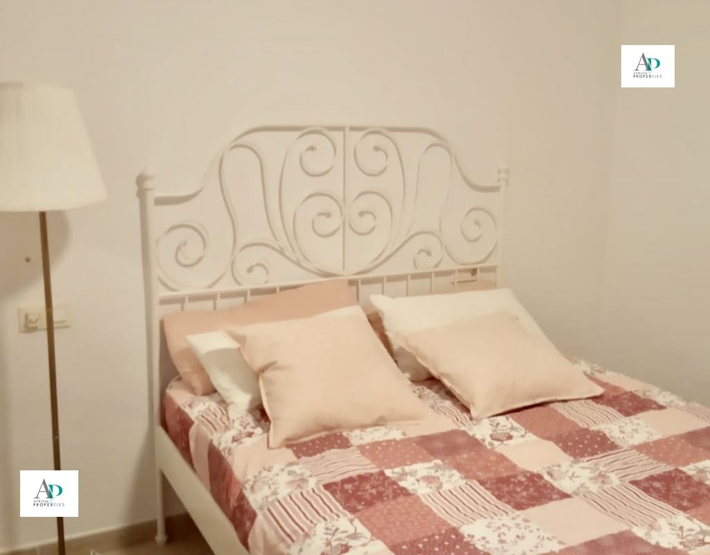 2 bedroom Villa for rent in Playa Flamenca with pool - € 900 (Ref: 4946002)