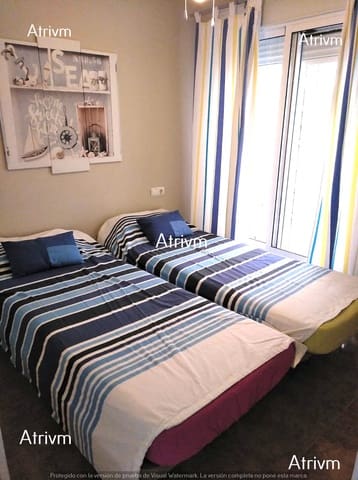 Apartamento de 1 habitación en Guardamar del Segura en alquiler con piscina - 450 € (Ref: 5790164)