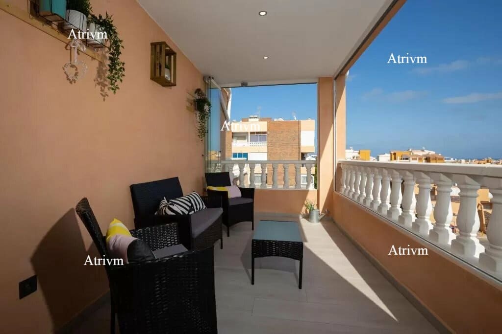 2 soverom Leilighet til leie i Orihuela Costa med svømmebasseng - € 950 (Ref: 5817158)