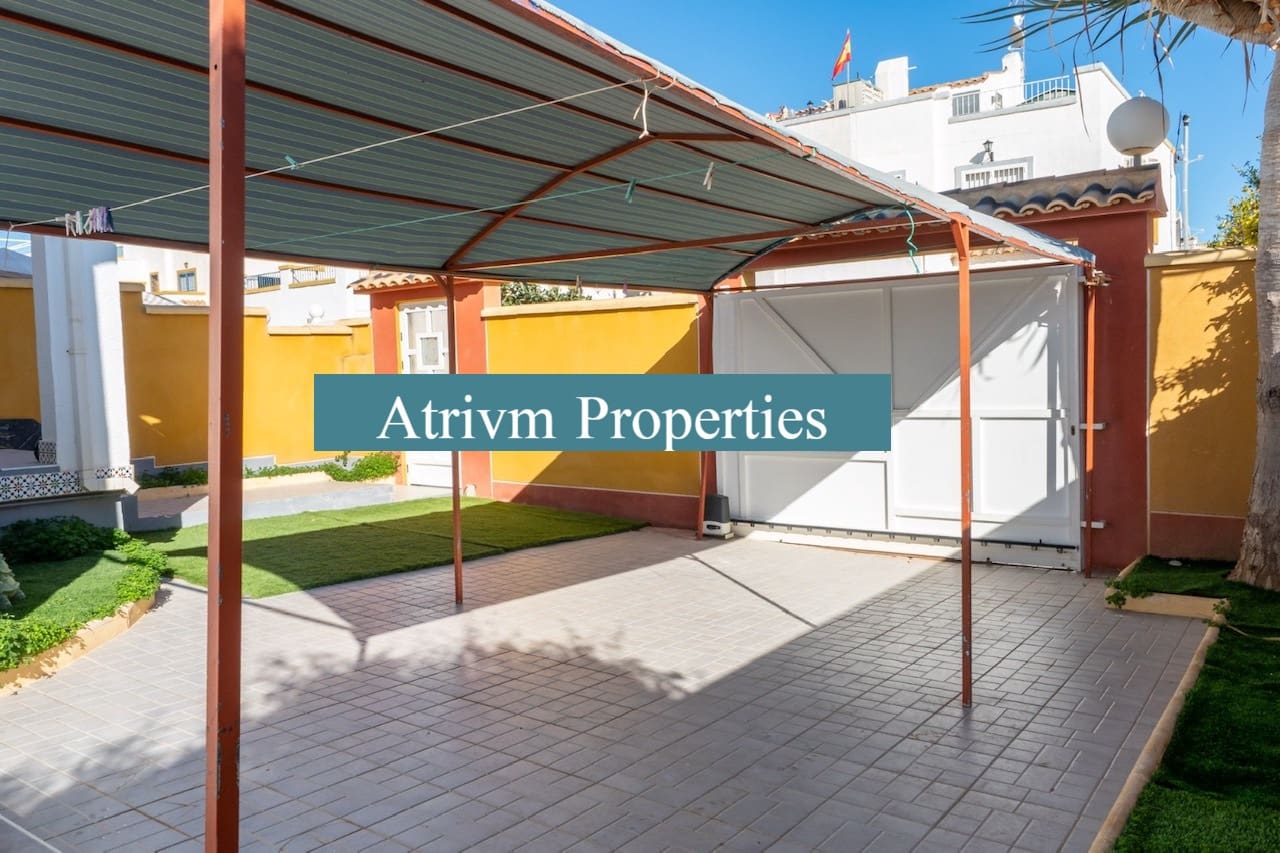 Villa/Maison de 2 chambres à louer à Playa Flamenca avec piscine - 900 € (Ref: 6562797)