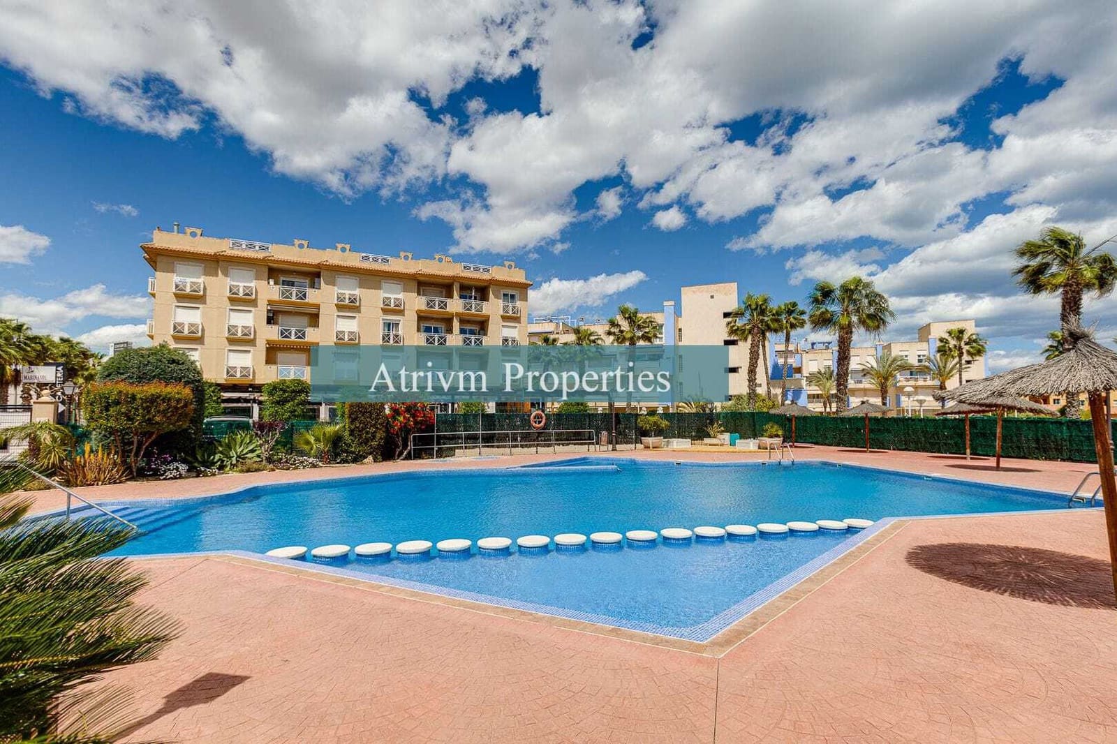 2 slaapkamer Bungalow te huur in Cabo Roig met zwembad - € 900 (Ref: 6958175)