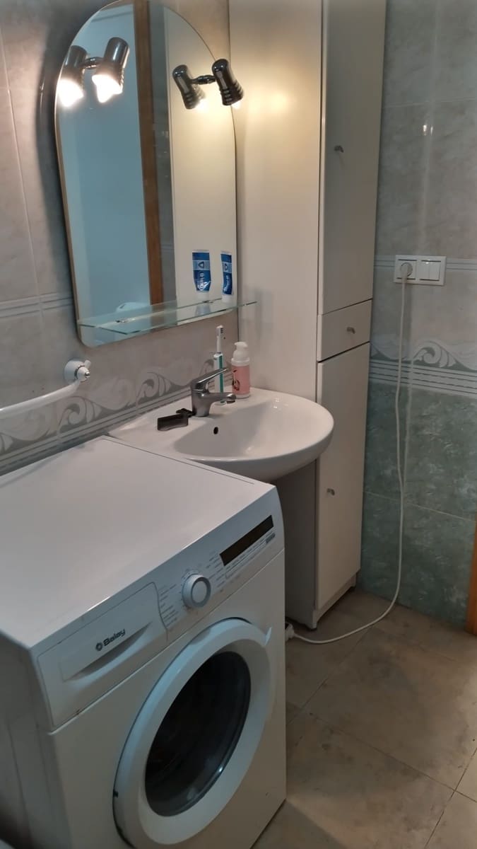 2 soverom Leilighet til leie i Torrevieja - € 750 (Ref: 6992454)