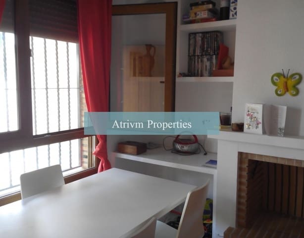 2 soverom Villa til leie i Villamartin, Orihuela med svømmebasseng garasje - € 800 (Ref: 7033769)