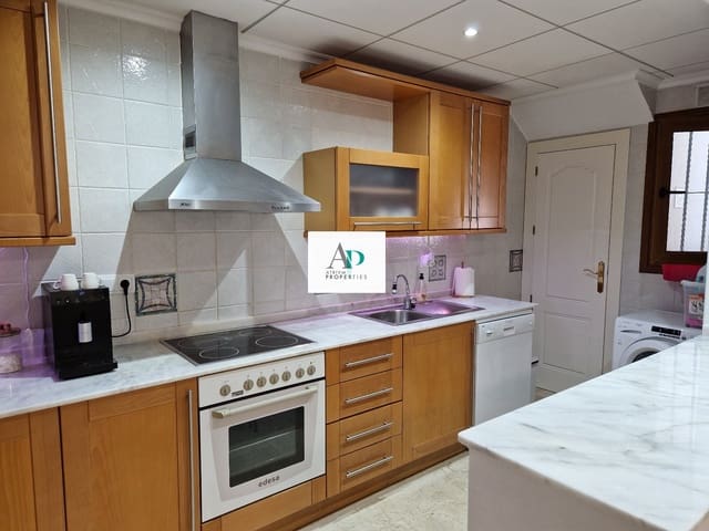 2 Zimmer Bungalow zu vermieten in Villamartin, Orihuela mit Pool Garage - 800 € (Ref: 7033771)