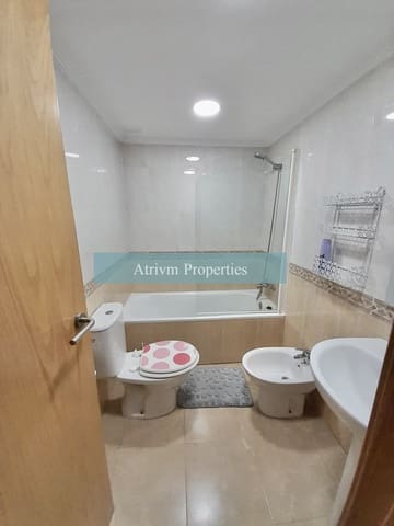 Piso de 2 habitaciones en Guardamar del Segura en alquiler - 600 € (Ref: 7306823)