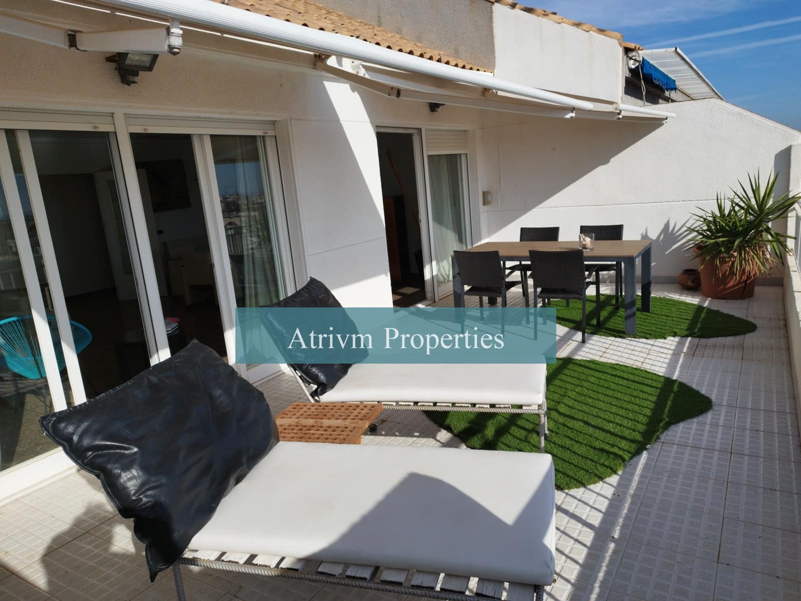 4 bedroom Apartment for rent in Torrevieja with pool - € 1,400 (Ref: 7334113)
