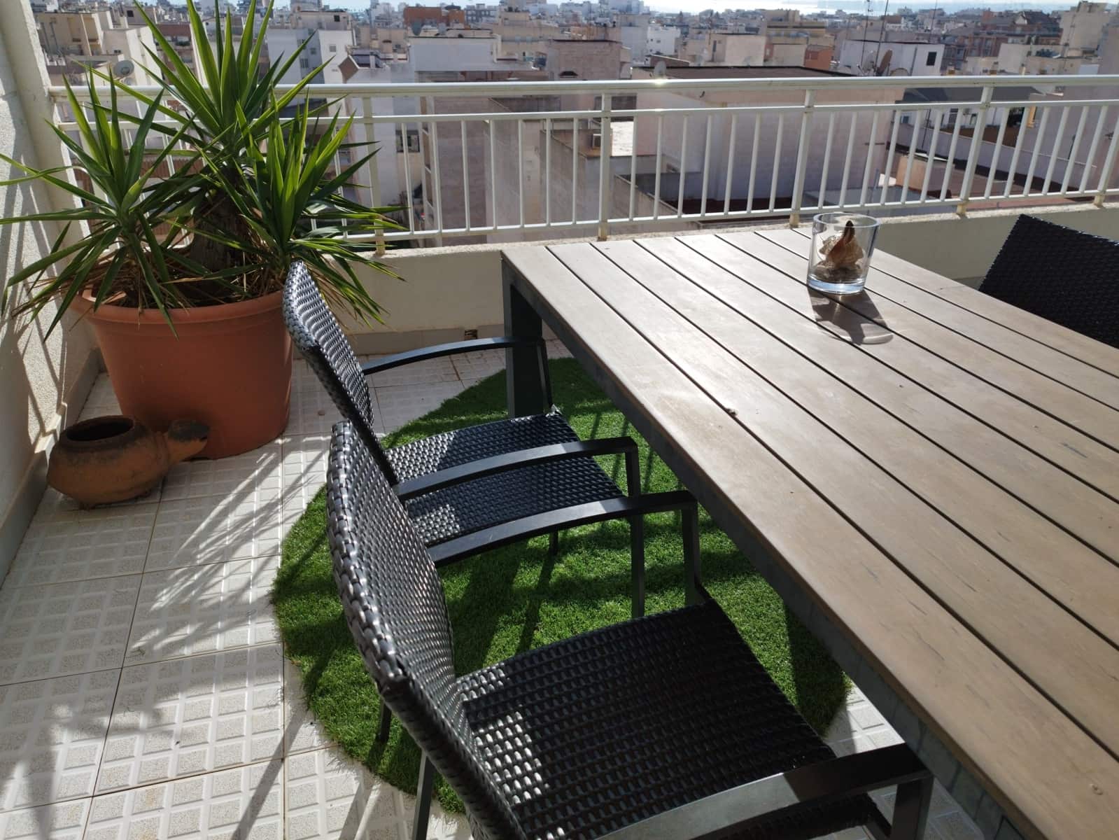 4 bedroom Apartment for rent in Torrevieja with pool - € 1,400 (Ref: 7334113)