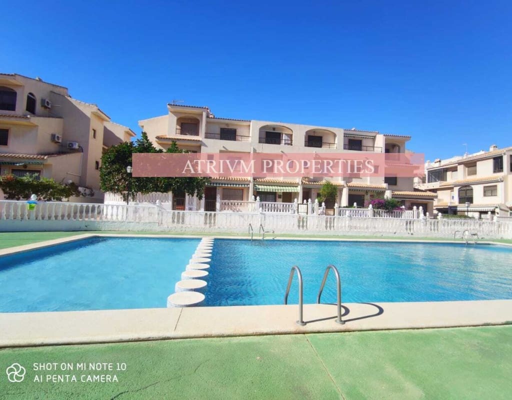 3 Zimmer Villa zu vermieten in Guardamar del Segura mit Pool - 650 € (Ref: 7413259)