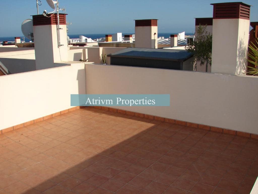 2 bedroom Penthouse for rent in Playa Flamenca with pool - € 750 (Ref: 7713462)