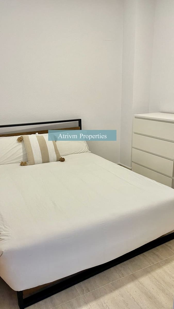 2 slaapkamer Flat te huur in Guardamar del Segura - € 650 (Ref: 7862512)