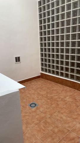 2 slaapkamer Flat te huur in Guardamar del Segura - € 650 (Ref: 7862512)