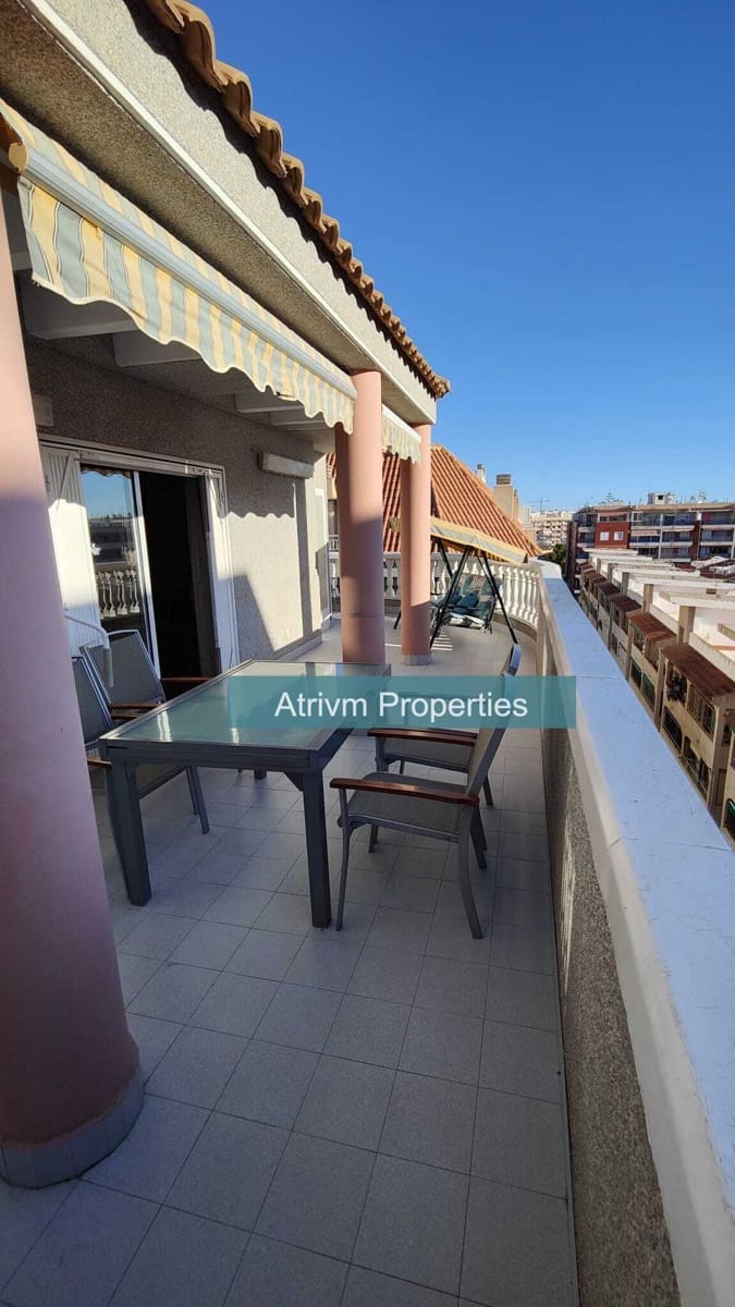 Apartamento de 3 habitaciones en Torrevieja en alquiler - 850 € (Ref: 7961984)
