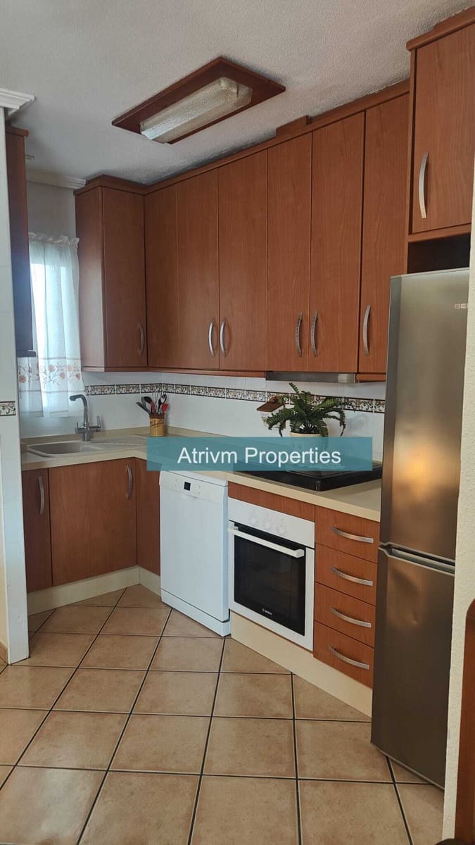 Apartamento de 3 habitaciones en Torrevieja en alquiler - 850 € (Ref: 7961984)