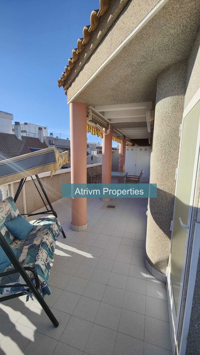 Apartamento de 3 habitaciones en Torrevieja en alquiler - 850 € (Ref: 7961984)