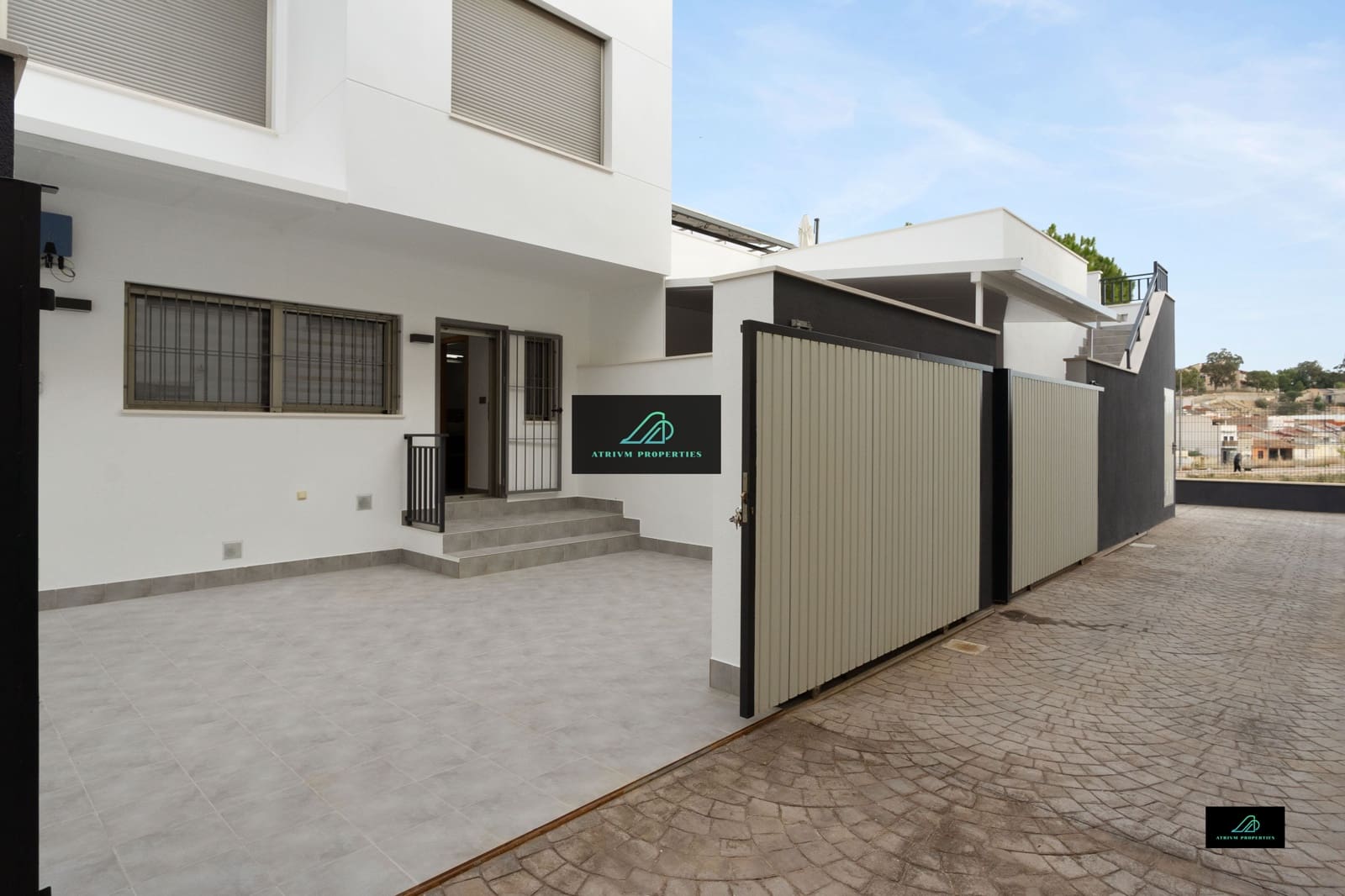 3 bedroom Townhouse for rent in Algorfa - € 950 (Ref: 7965298)