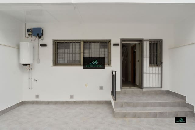 3 bedroom Townhouse for rent in Algorfa - € 950 (Ref: 7965298)